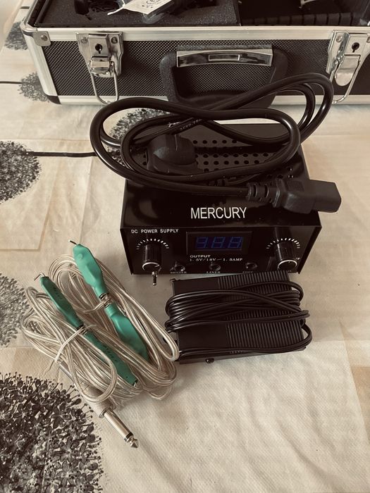 Kit si aparat de tatuat