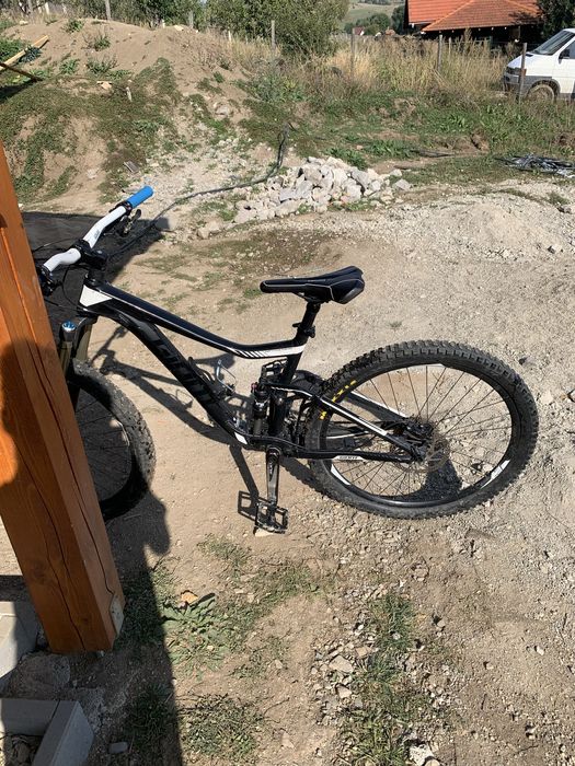 Giant Trance X 3, ALUXX SL FluidForm 27,5