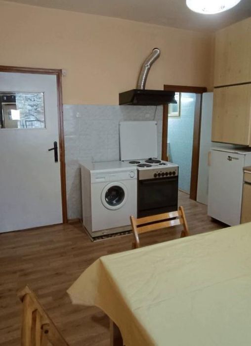 Дава се под наем Четиристаен апартамент в София, Редута - 124 кв.м за 650 € - Снимка #1