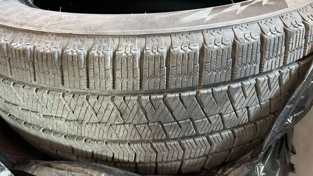 bridgestone blizzak studless ЗИМНИ ГУМИ 215/55/18