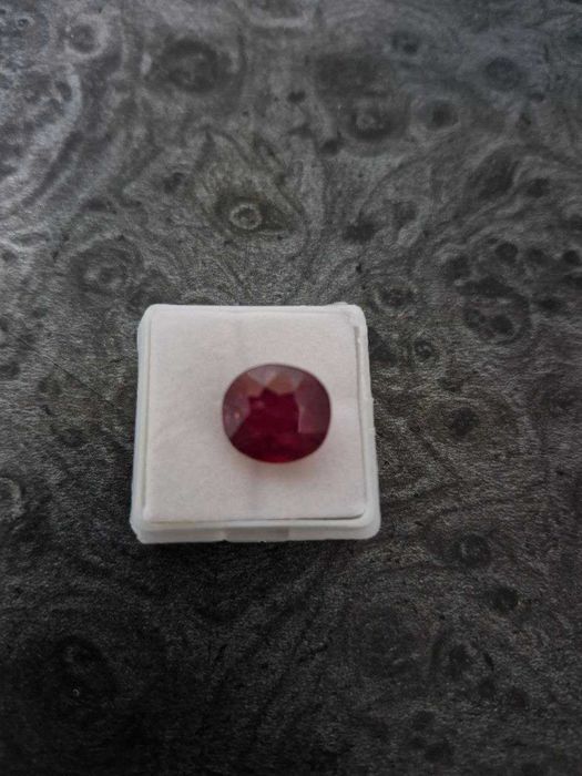натуралний рубин 9.95ct