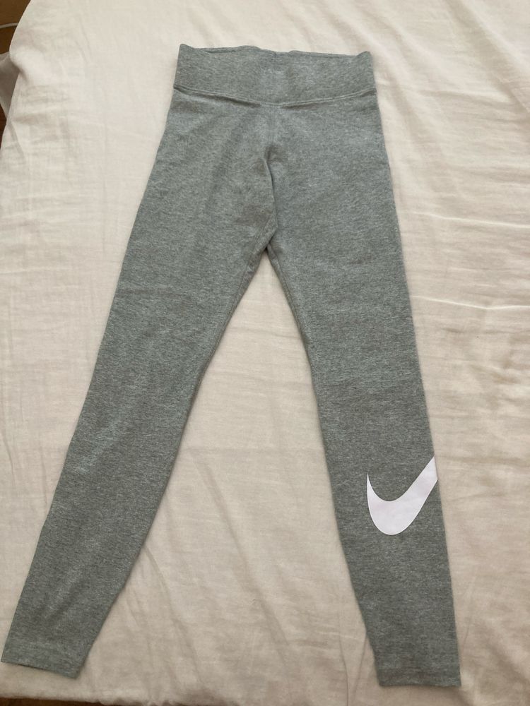 Спортен клин Nike.