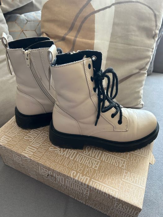Zara боти 32 номер