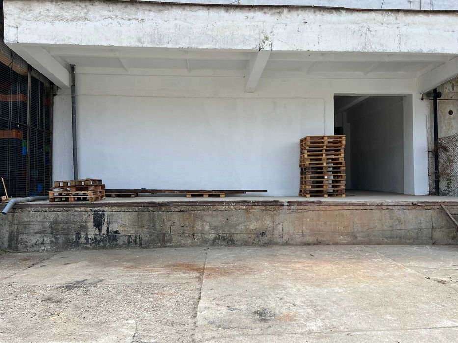 vand depozit suprafata utila 237mp