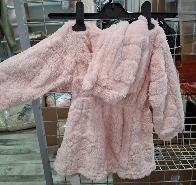 Продавам чисто нови бебешки одеала и ромпери НА ПРОМОЦИЯ!!!