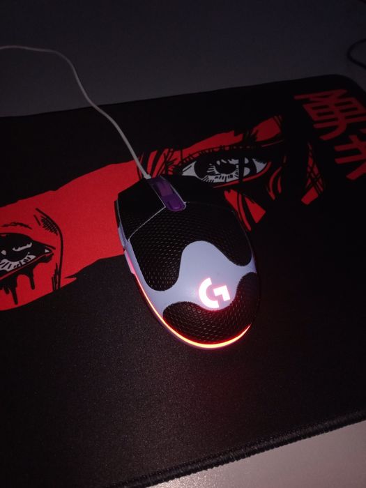 Игровой мышка Logitech g102 lightsync