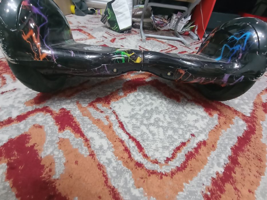 Продаю гироскутер срочно !