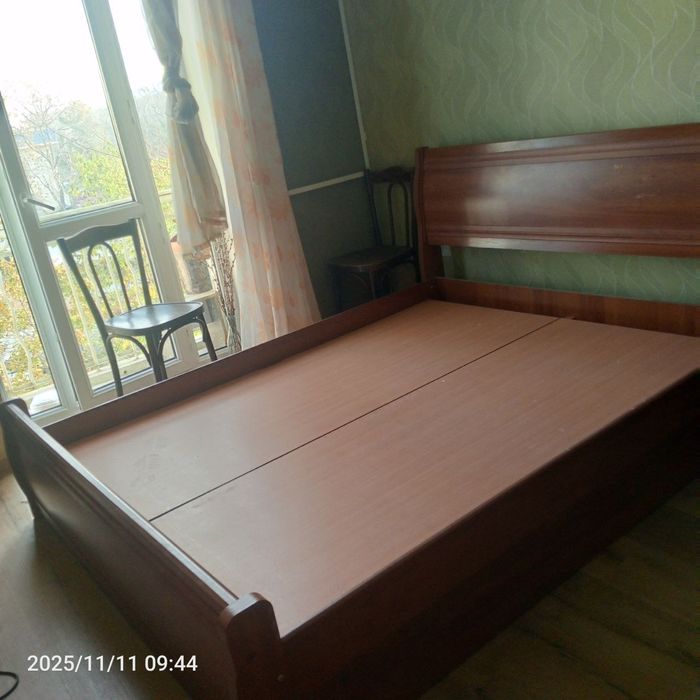 2-х спальная кровать хорошая