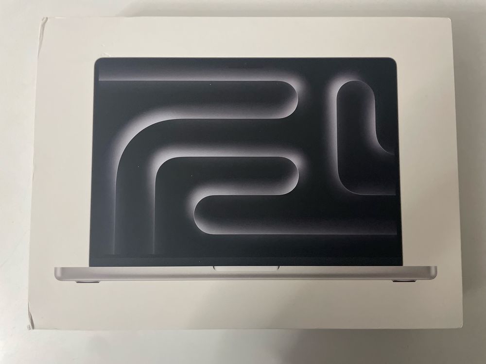 Apple MacBook Pro 14.2”, M3 pro, memorie 18GB, SSD 512, NOU, sigilat