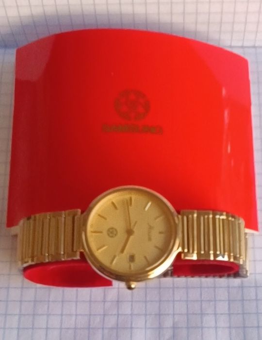 Часы кварцевые юбилейные от фирмы SAMSUNG