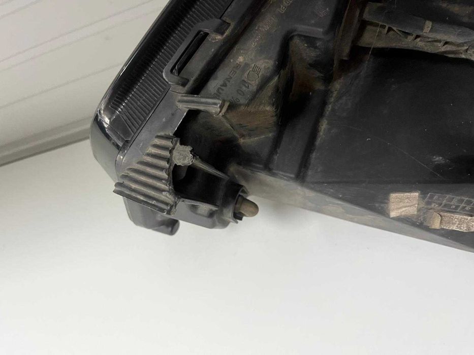 Far dreapta Renault Master 3 2019 2021 defect clema