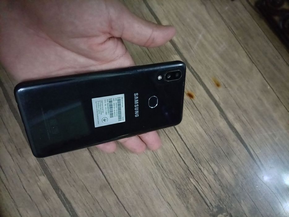 Samsung A10S.  Garantiya
