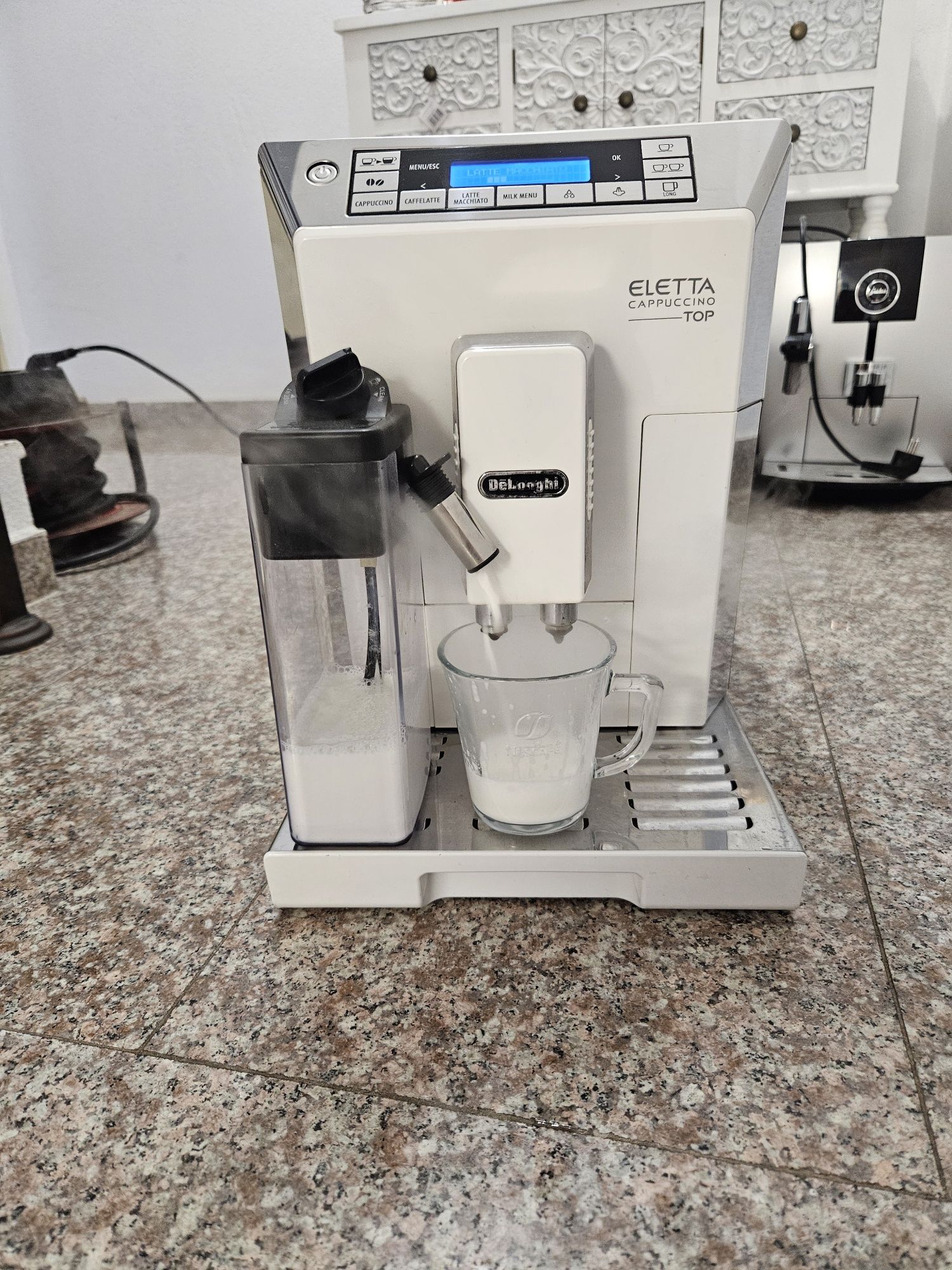 Delonghi Eletta top