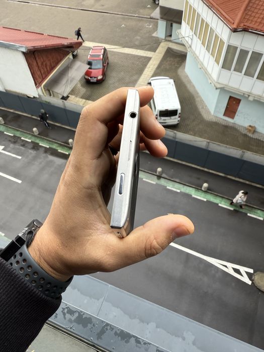 Telefon Blackberry Pasport Silver Edition