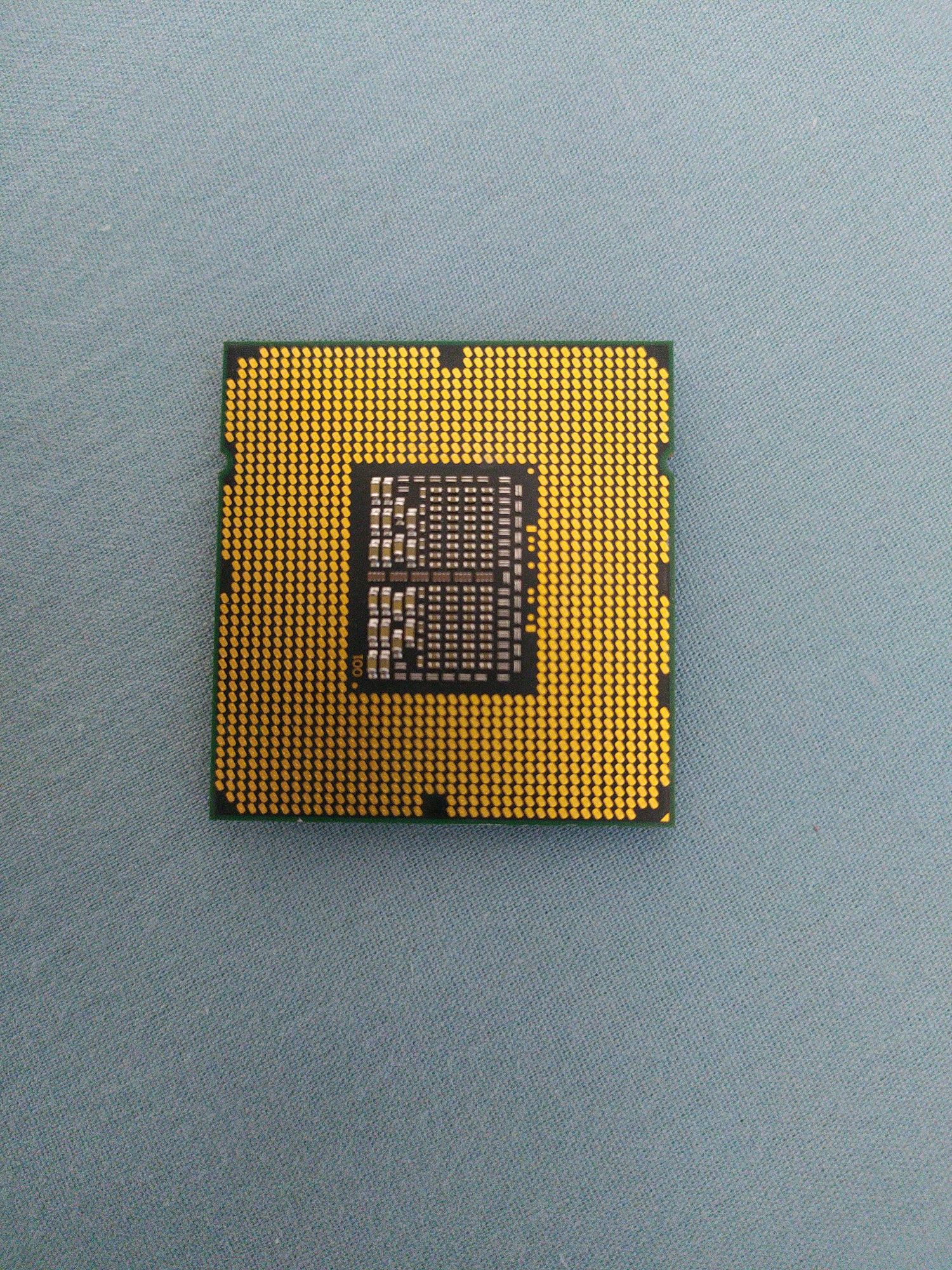 продавам процесор Intel core i7 920