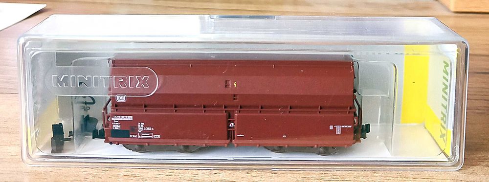Вагон на MINITRIX 18955 - N - DC - DB - чисто нов /неизползван/