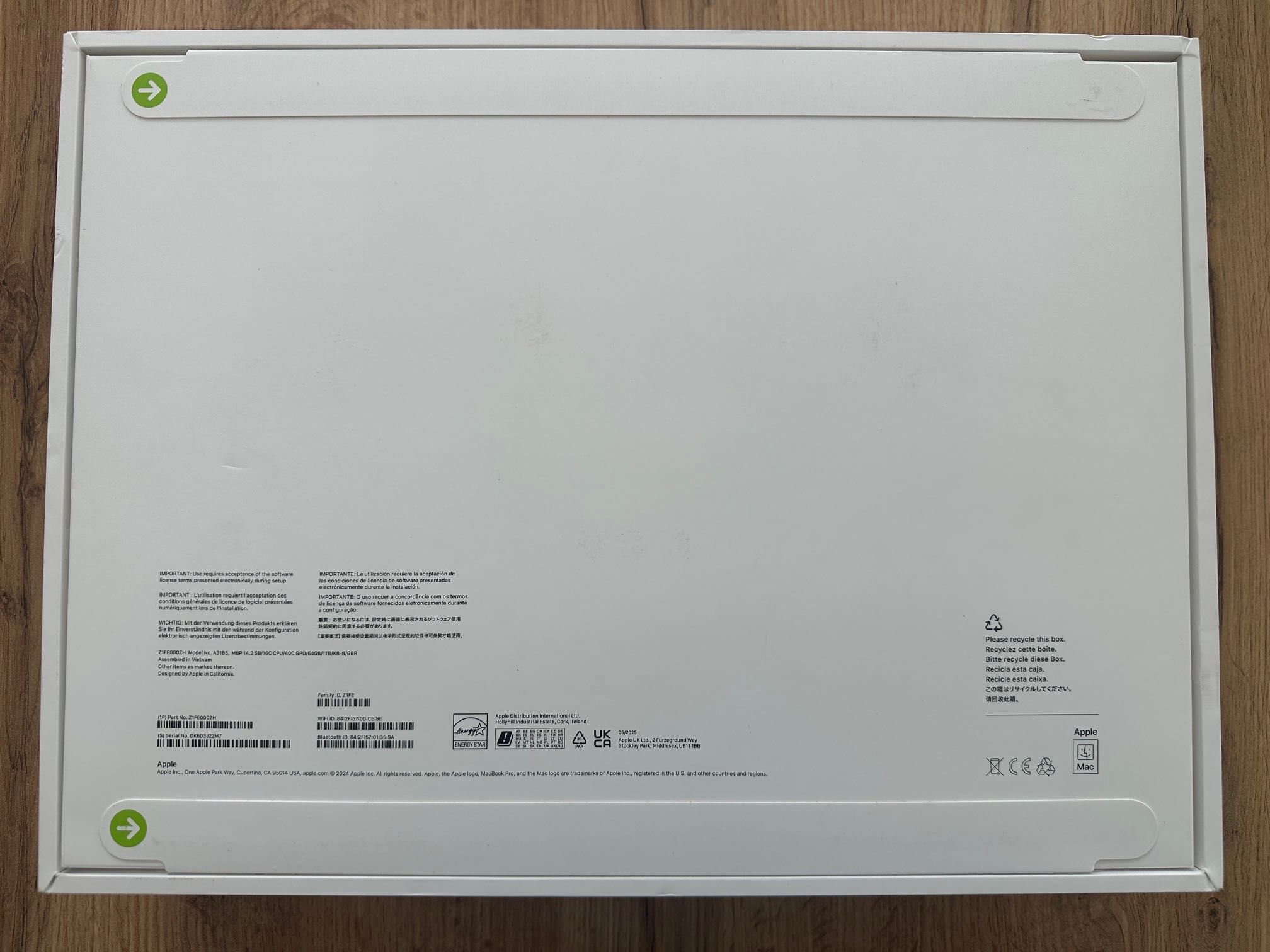 ЧИСТО НОВ MacBook Pro 14" M4 MAX 16-CPU, 40-GPU, 64GB RAM, 1TB SSD