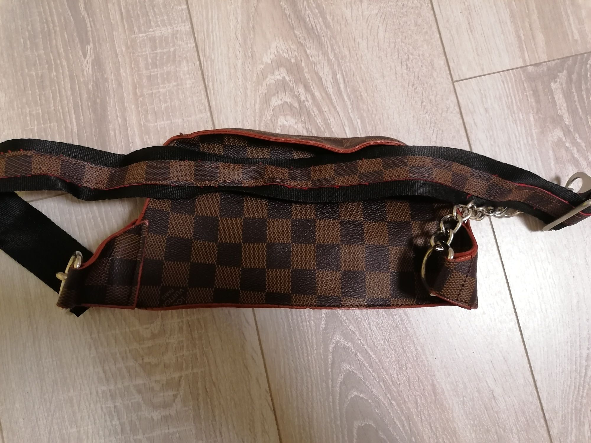 Borseta unisex Louis Vuitton