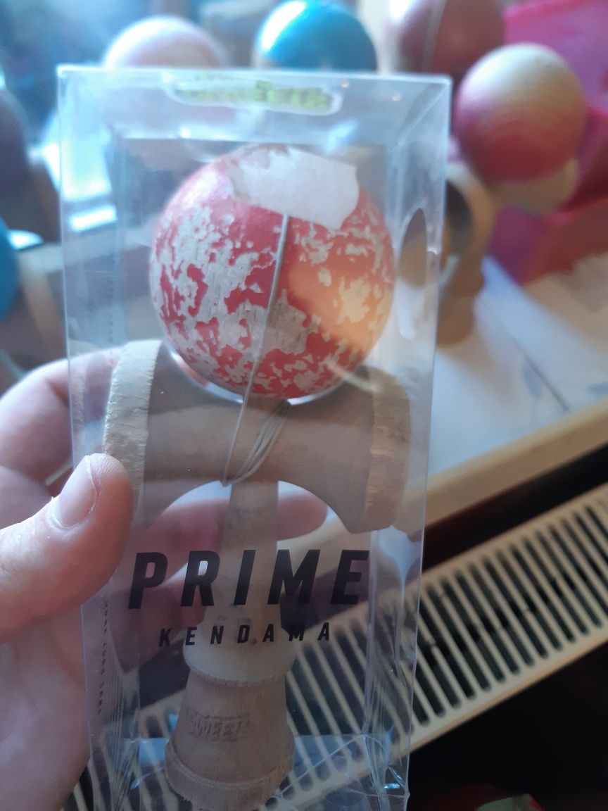 Kendama sweets prime semnata crbl si max norcross