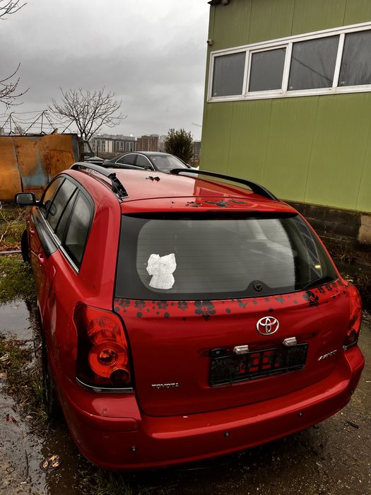 Тойота Авенсис на части!!!