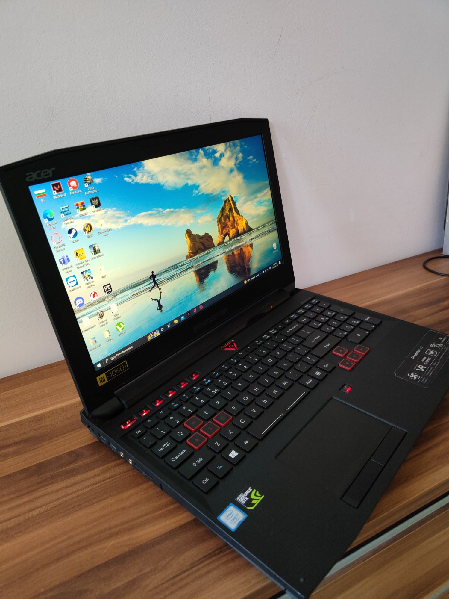 Продавам лаптоп Acer Predator 15 N15P3