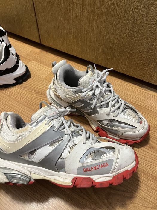 Balenciaga track