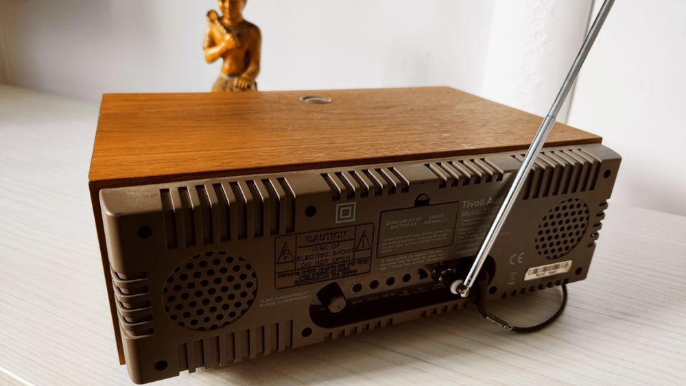 Tivoli Audio music system, radio cd hi-fi