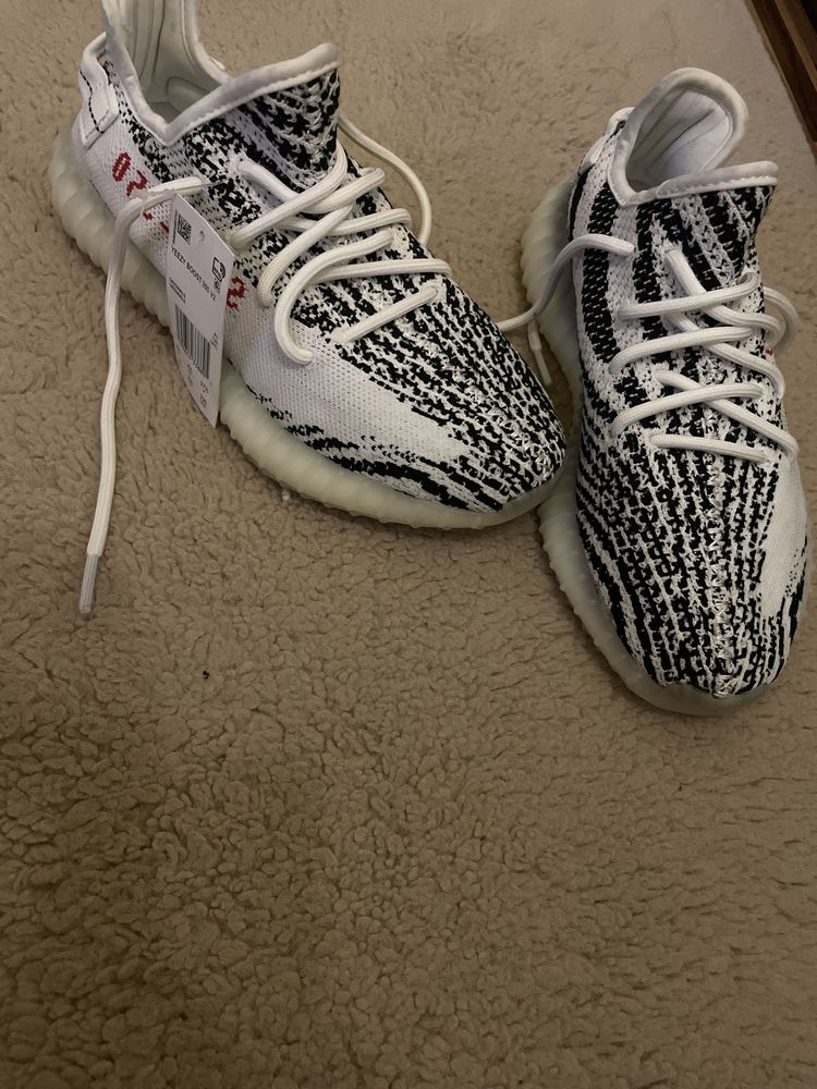 Yeezy Boost 350 Zebra