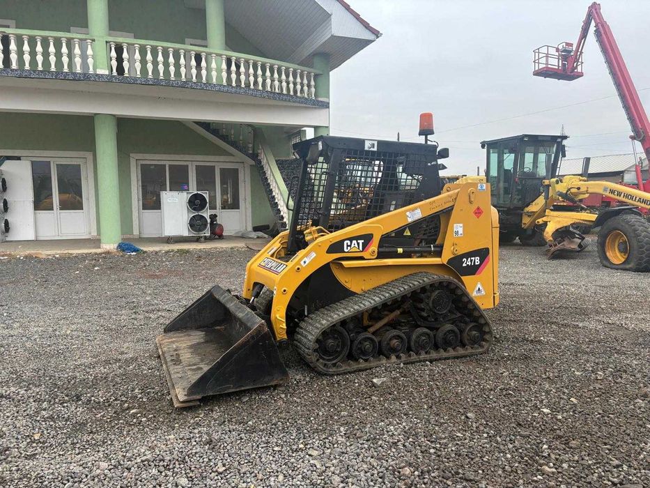 Miniîncărcător pe șenile Caterpillar 247B, 2009