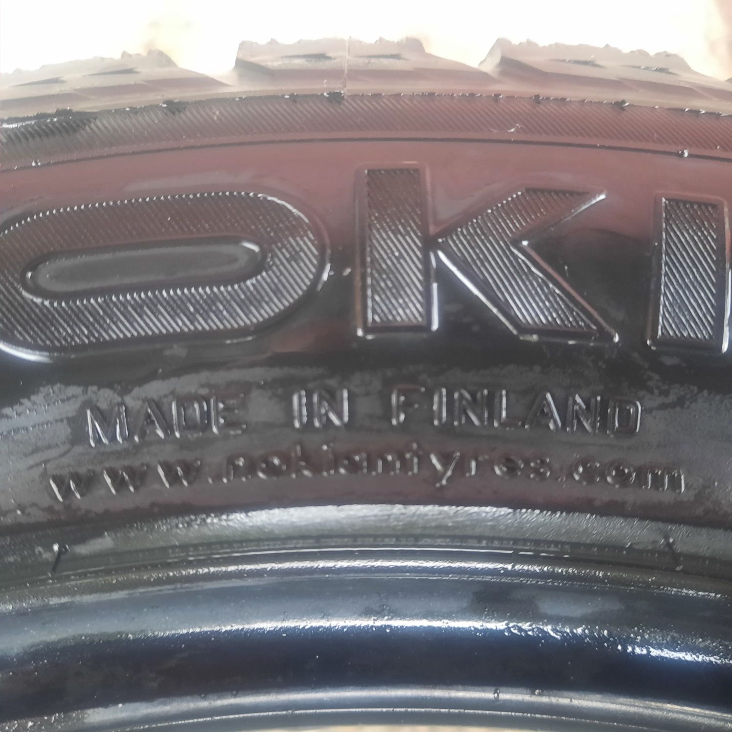 Продам зимнюю резину Nokian Hakkapeletta RSI