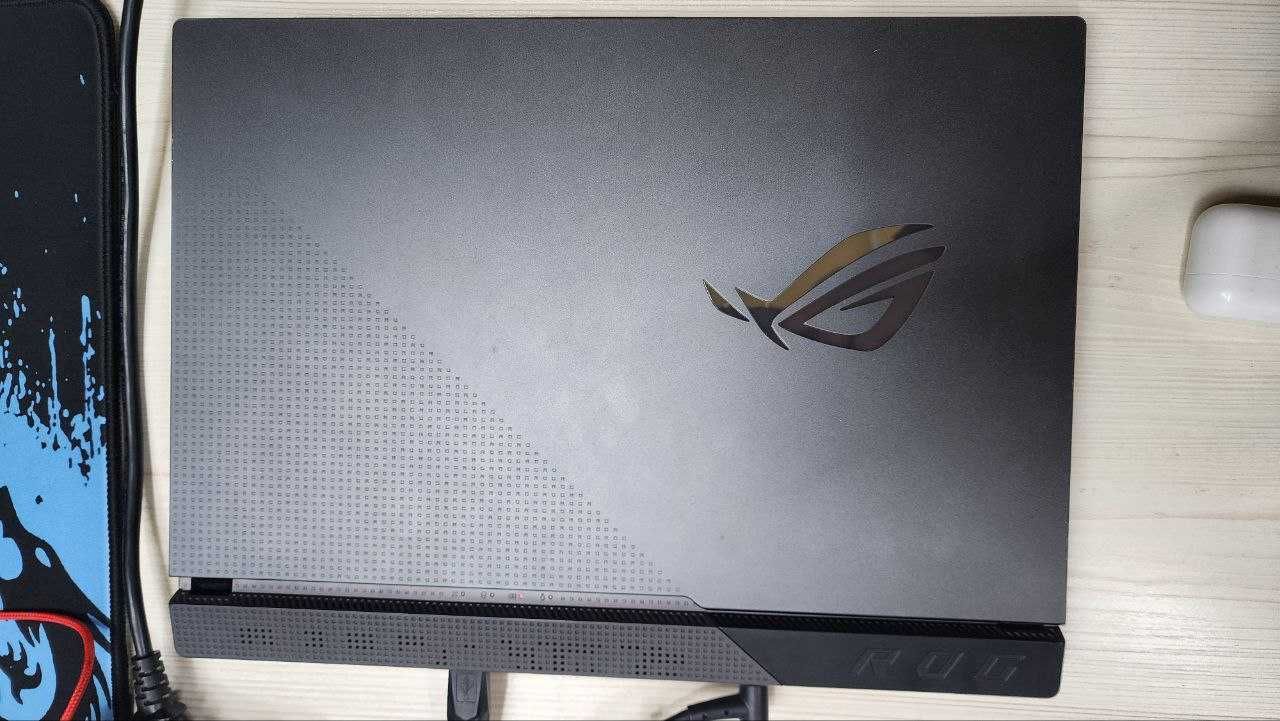 Asus Rog Strix G513   R9/32/1TB/RTX3060/6GB