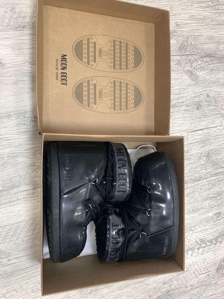 Продам Moonboot Оригинал Зимние ботинки