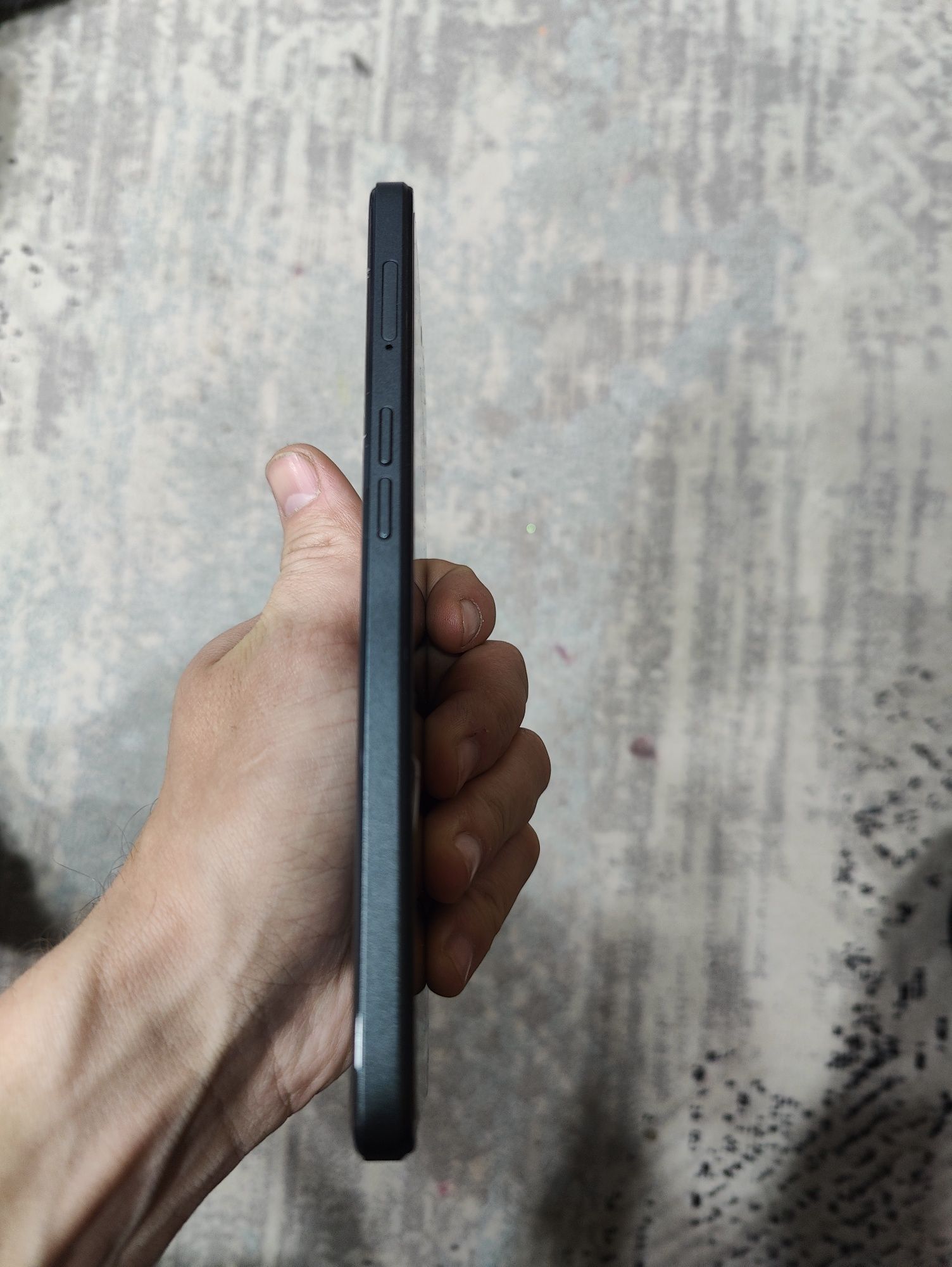 Продам смартфон One plus core 3 CE lite