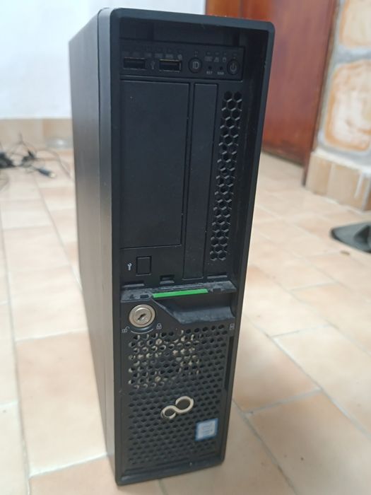 Компютър Fujitsu