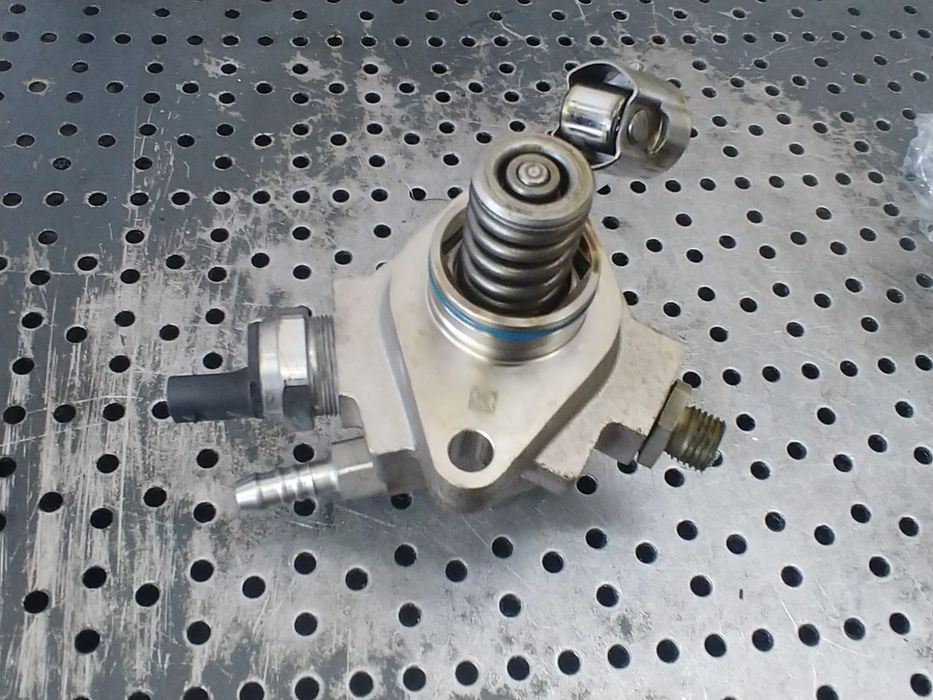 pompa inalta 1.2tsi cjz vw polo 6r skoda fabia seat ibiza  04e127026at
