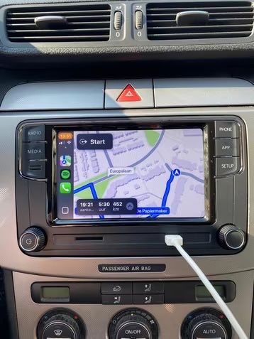 RCD 330 CarPlay / MirrorLink