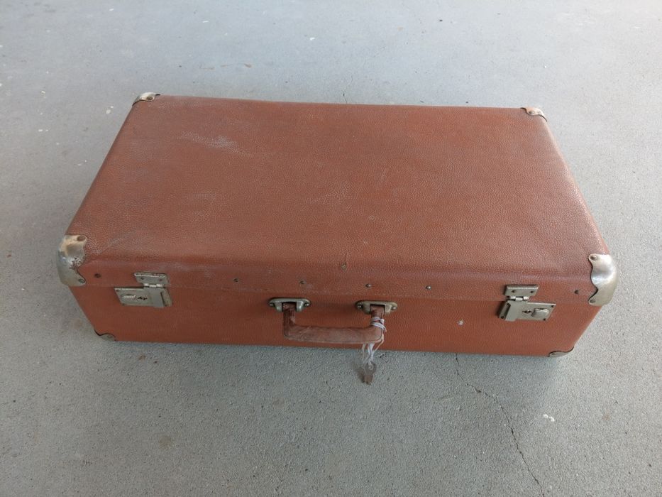 Geamantan STARUINTA de epoca