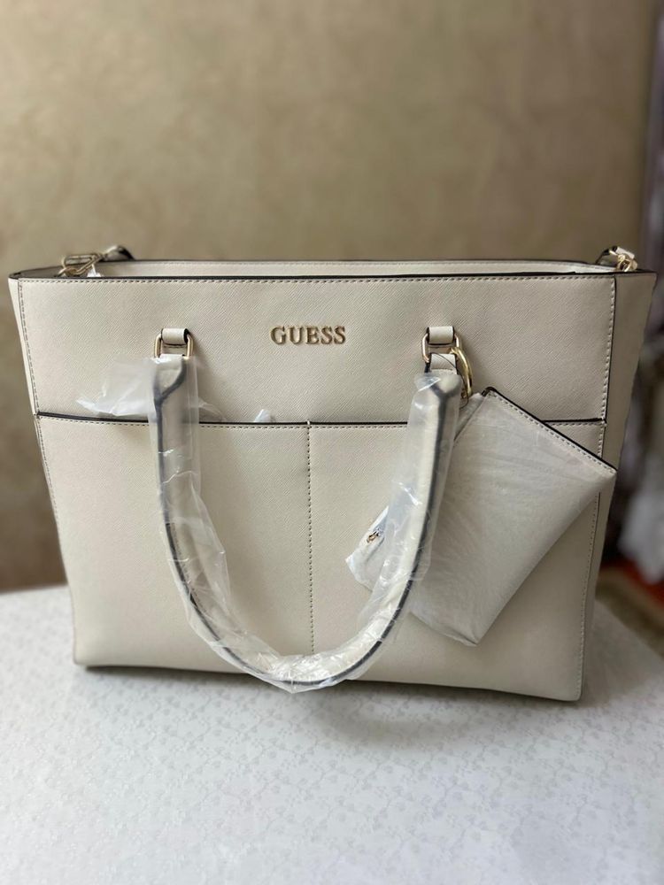 Продаю сумку GUESS