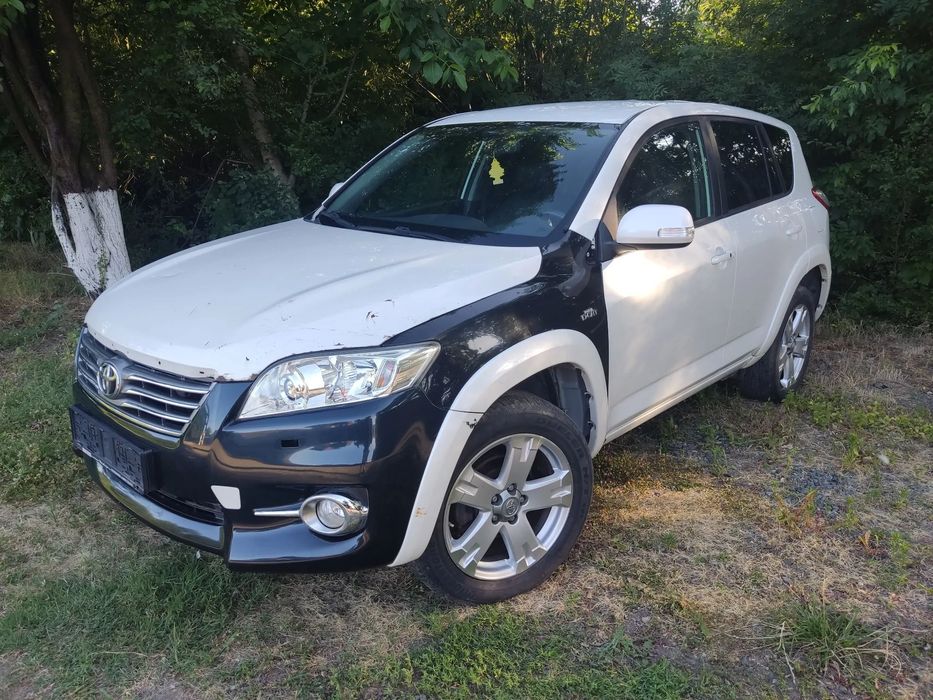 Toyota RAV4 Facelift automat 153.000 km 4X4 avariat