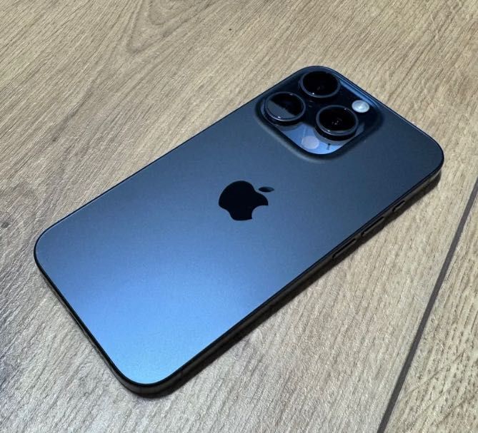 100% батерия - iPhone 15 Pro Midnight Blue 128 GB
