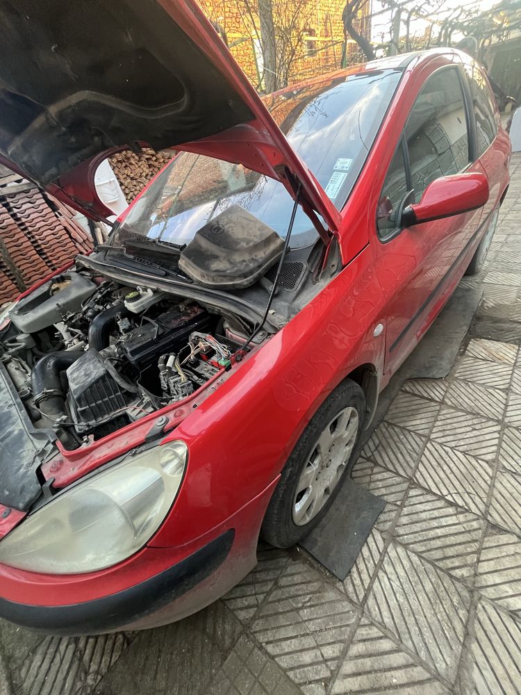 Пежо 307 на части или цяла. Peugeot 307