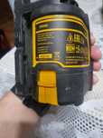 Laser dewalt lini rosii