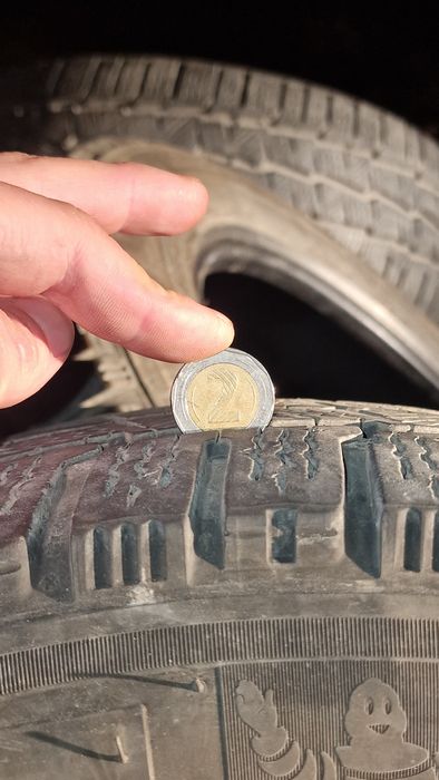 Зимни гуми 215/60/17С подсилени с товарен индескс