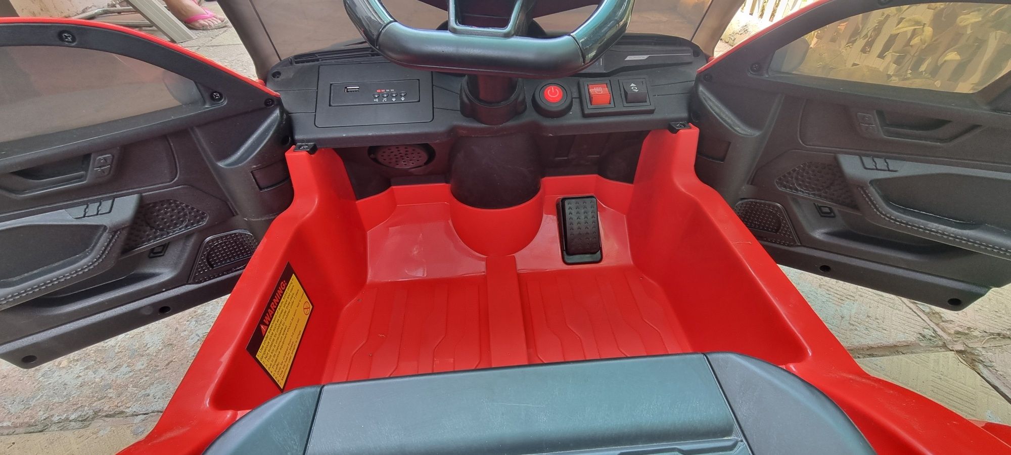 Акумулаторна детска кола Audi