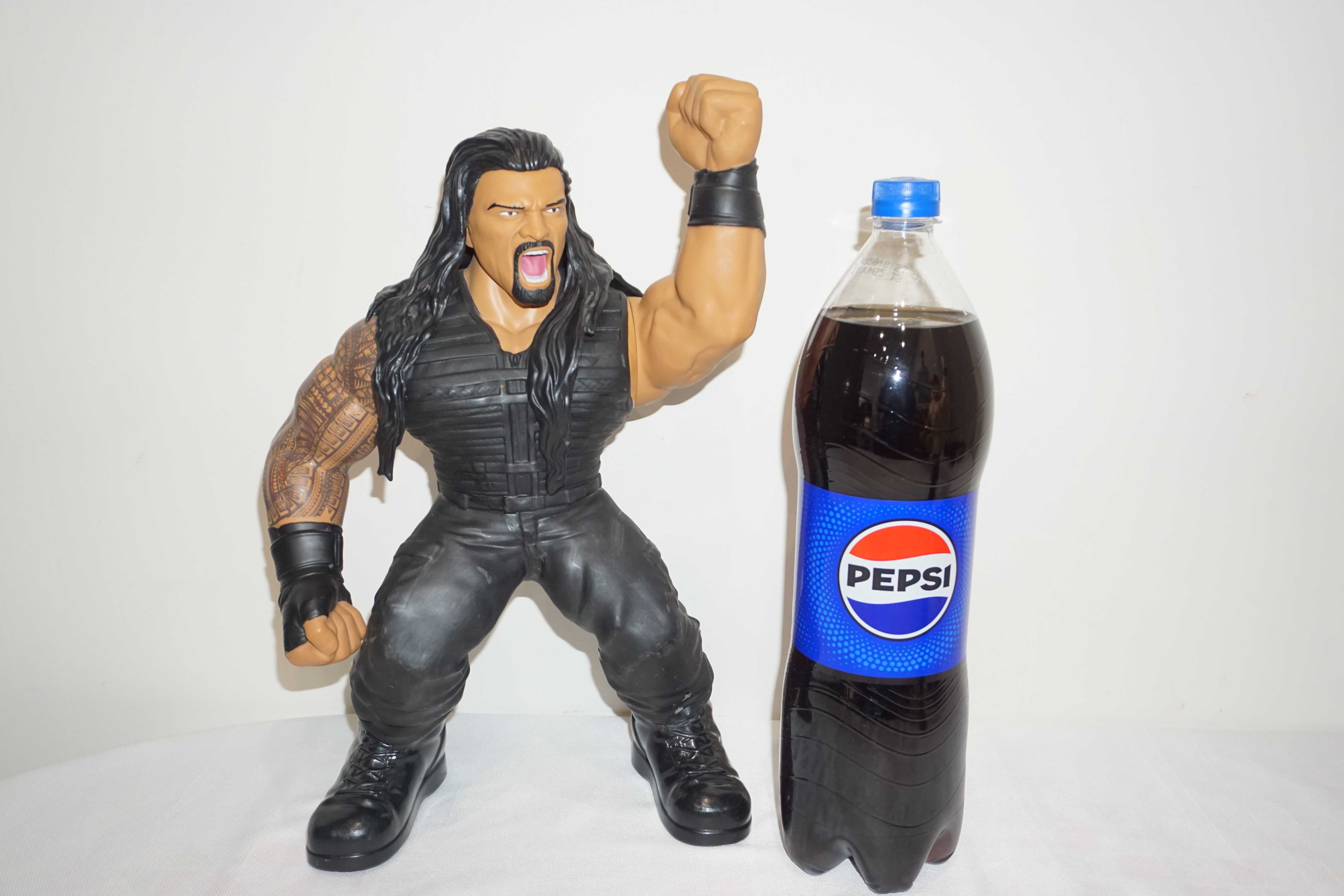 Рядка Оригинална Голяма Говореща Кеч Фигура На Roman Reigns 36см