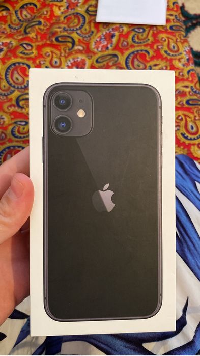 iPhone 11 с каробкам