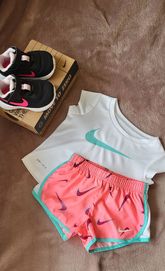 Оригинални сет Nike dri fit 74/80 и маратонки 19.5