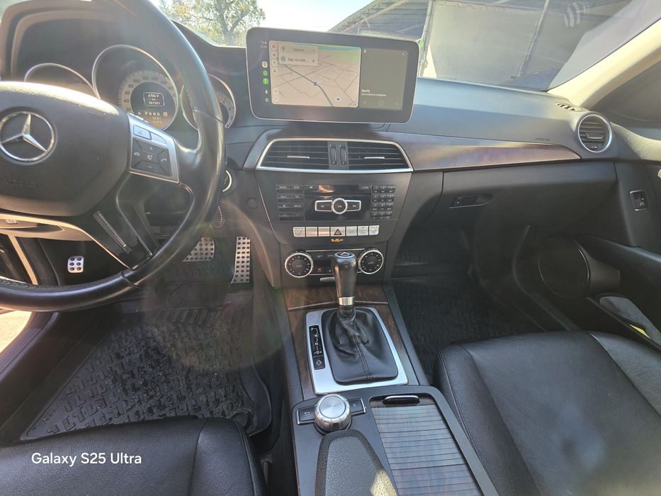 Продава се Mercedes C180