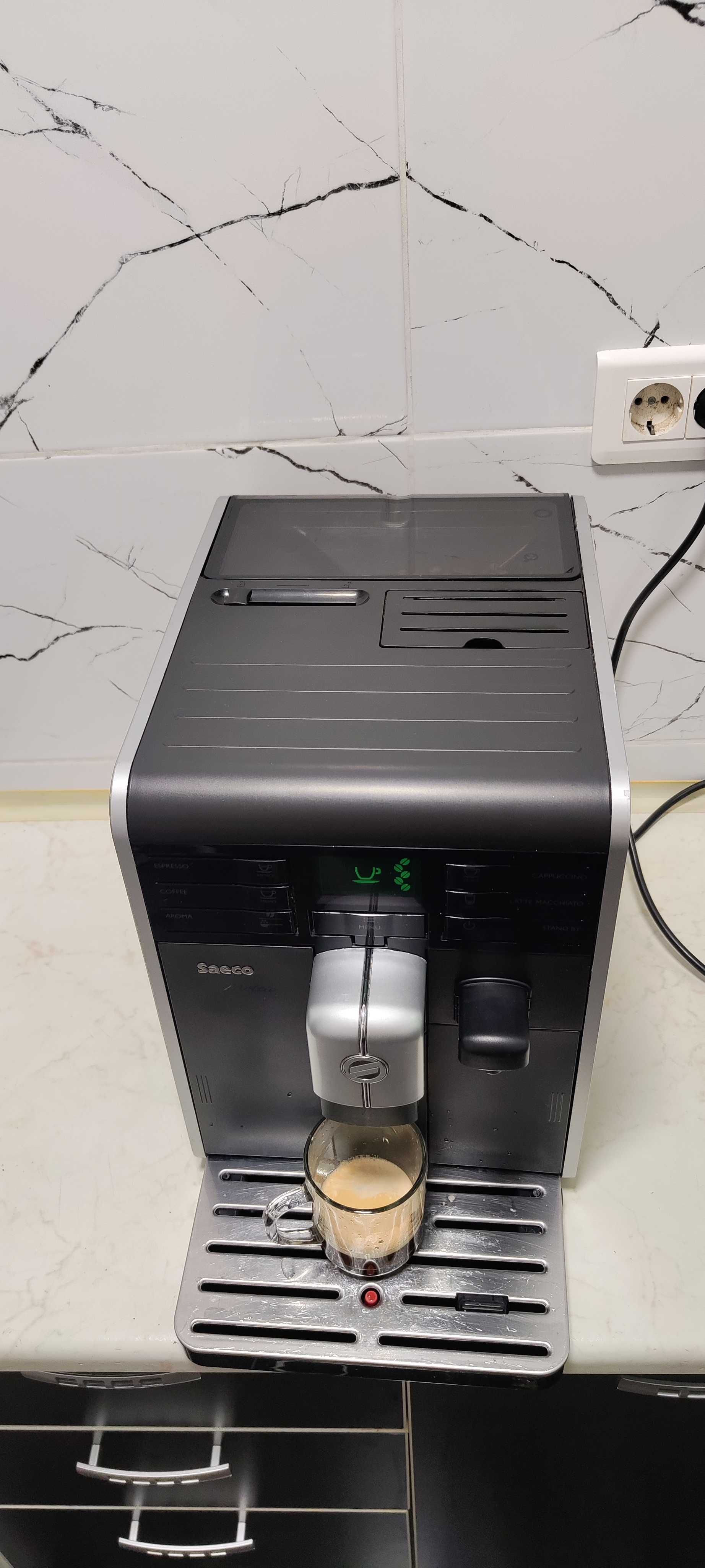 Espressor Automat Saeco Moltio HD8769 Aparat cu Cafea Boabe
