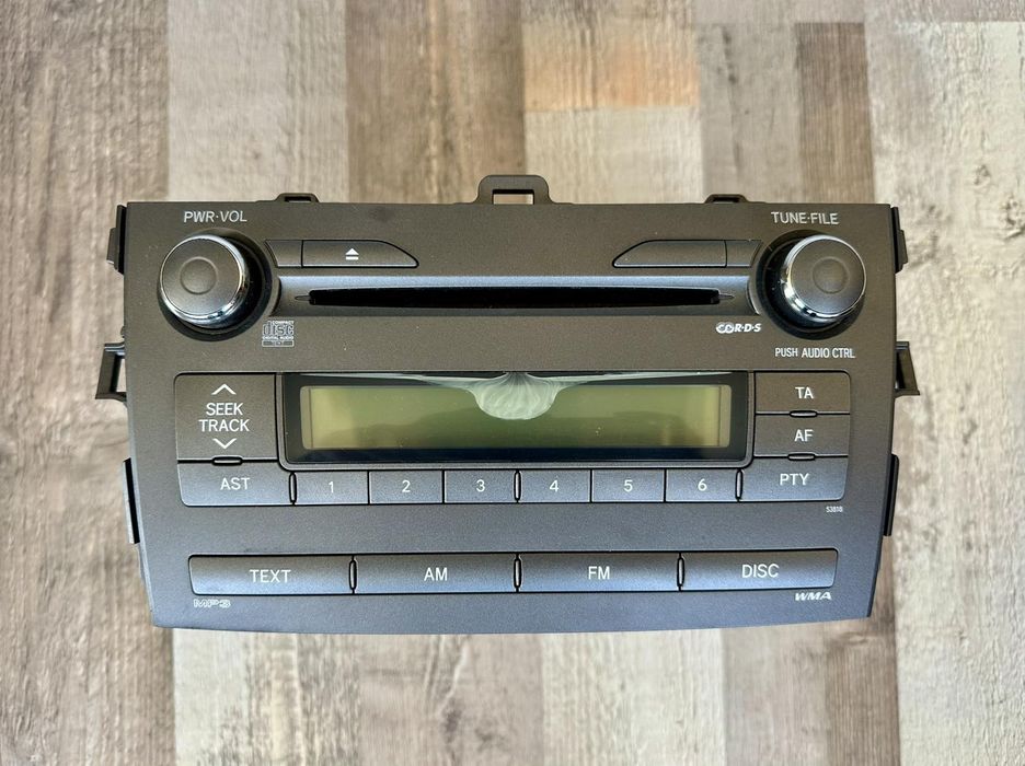 Toyota Оригинално радио Тойота Корола